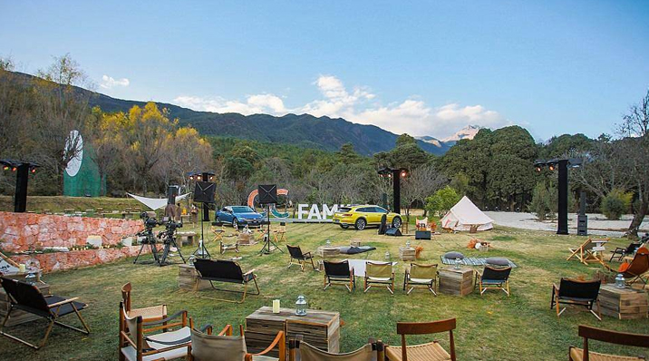 热烈庆祝中群电气官方网站改版成功!